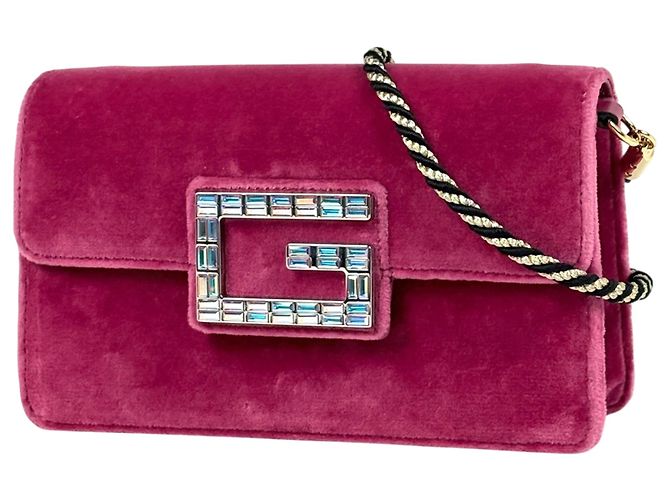 Bolso de hombro Gucci de terciopelo rosa