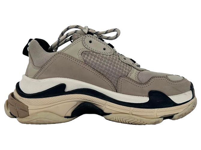 Baskets Balenciaga Triple S en daim kaki