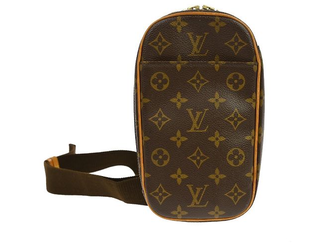 Louis Vuitton Pochette Gange Monogram Canvas Marron