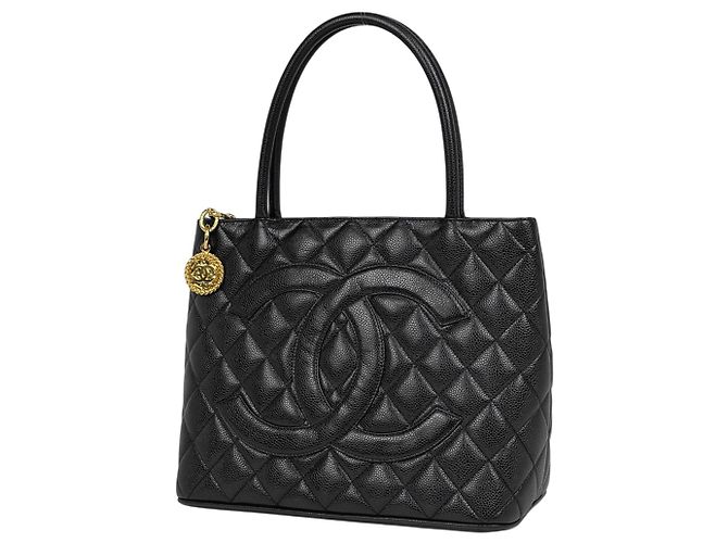 Sac à main Chanel CHANEL Reissue Tote Noir
