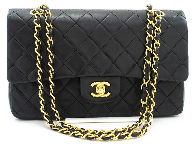 Chanel Classic Flap Lambskin Medium Noir