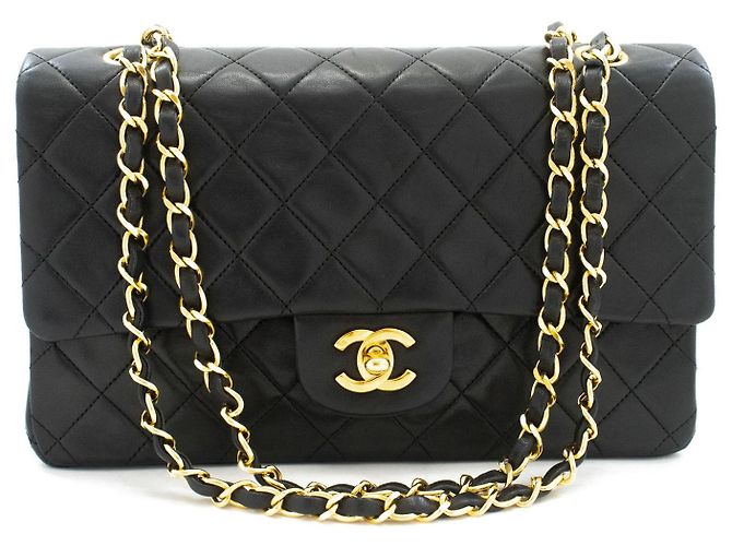 Chanel Classic Flap Lambskin Medium Noir