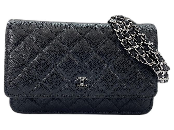 Borsa a tracolla CHANEL Matelassé in nero