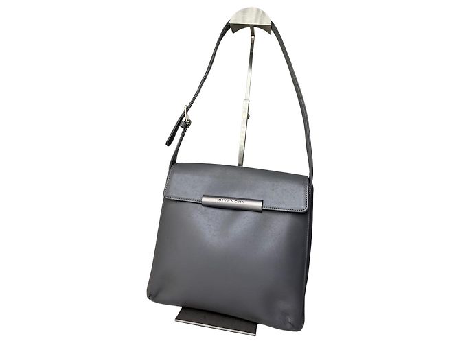 Sac à épaule Vintage Givenchy en cuir lisse Gris Argent