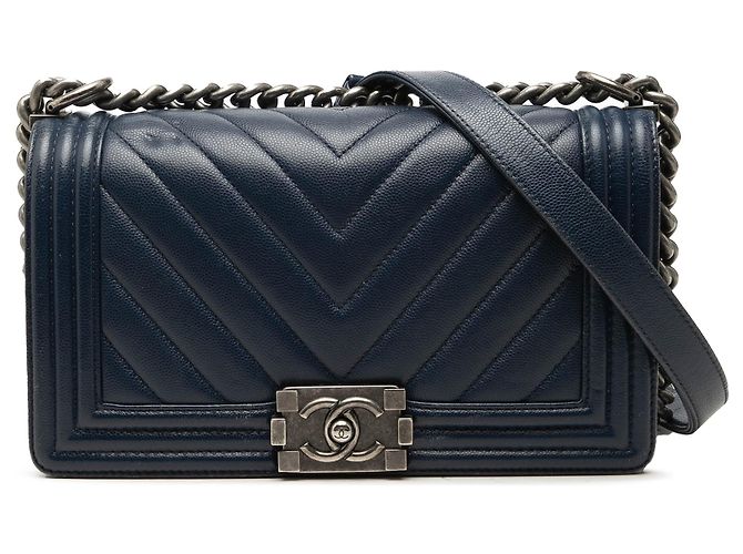 Borsa a tracolla Chanel Boy Flap Old Medium Chevron Caviar Blu