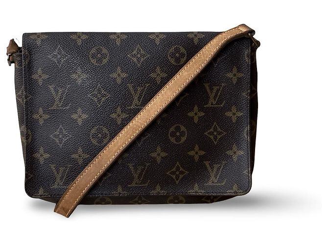 Louis Vuitton Musette Marrom