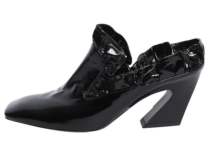 Mulberry Mules aus schwarzem Lackleder mit Rüschen - size EU 38