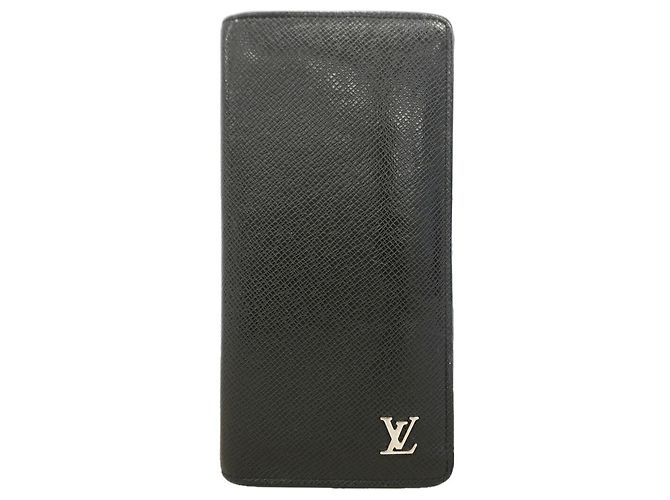Louis Vuitton Taiga Portefeuille Brazza Long Wallet Nero