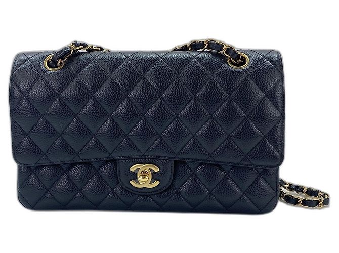 Borsa a tracolla Chanel Matelassé 25 Nero