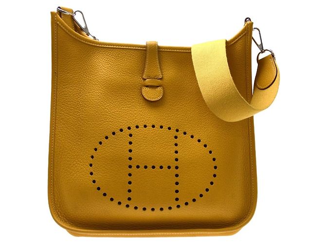 Hermès Hermes Evelyne Clémence 33 Jaune
