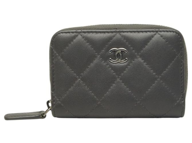 Portamonete Chanel Matelassé Coco Mark Marrone