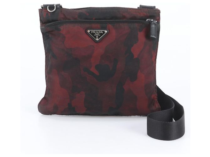 Borsa a tracolla Prada Tessuto Nylon Camouflage Nero Rosso