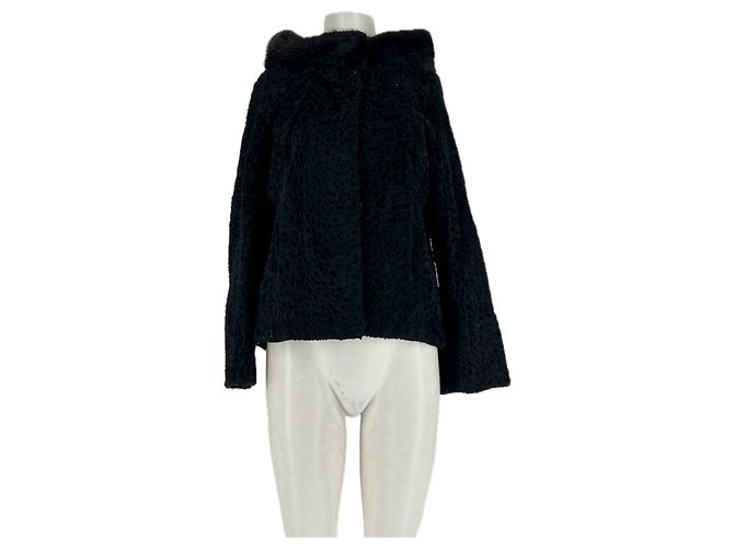 Autre Marque Black fur jacket