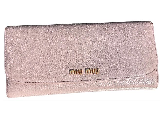 Portafoglio Miu Miu in pelle rosa