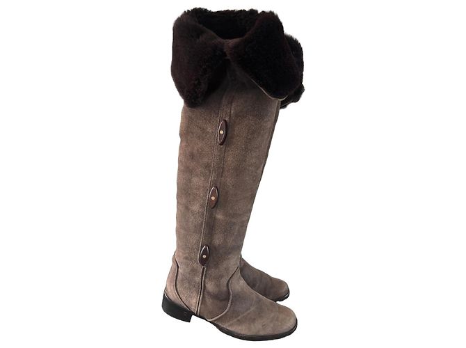 Céline Botas altas de camurça castanha com forro de pele Marrom