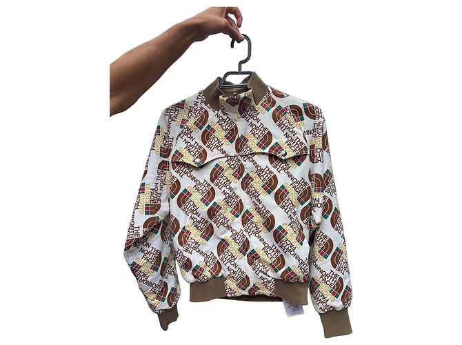 The North Face x Gucci Monogram Jacke Braun Weiß Rot Grün Gelb
