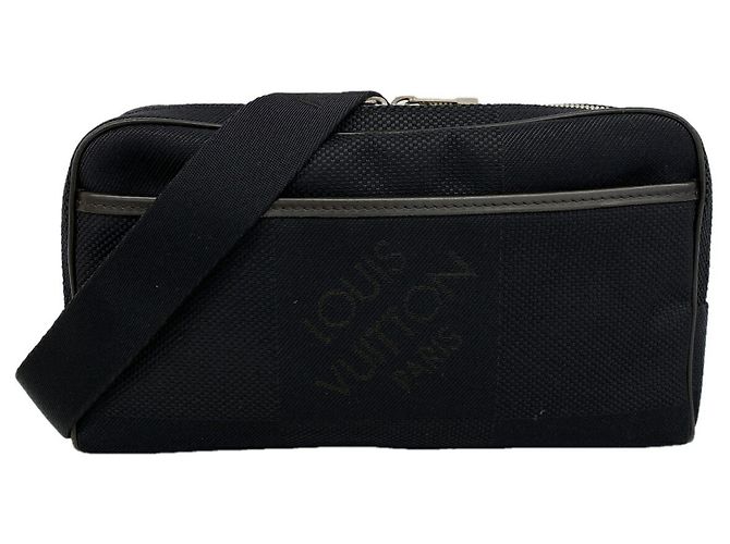 Sac ceinture Louis Vuitton Damier Géant Acrobat Noir
