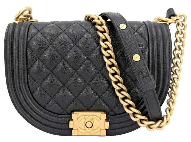 Le Boy Bolsa de ombro meia lua Matelassé para mulher Chanel Preto Branco