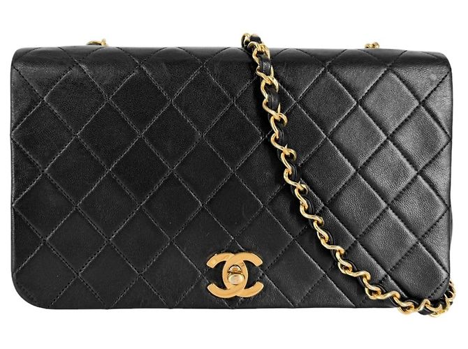 Borsa a tracolla Chanel Matelassé 23 Nero Bianco