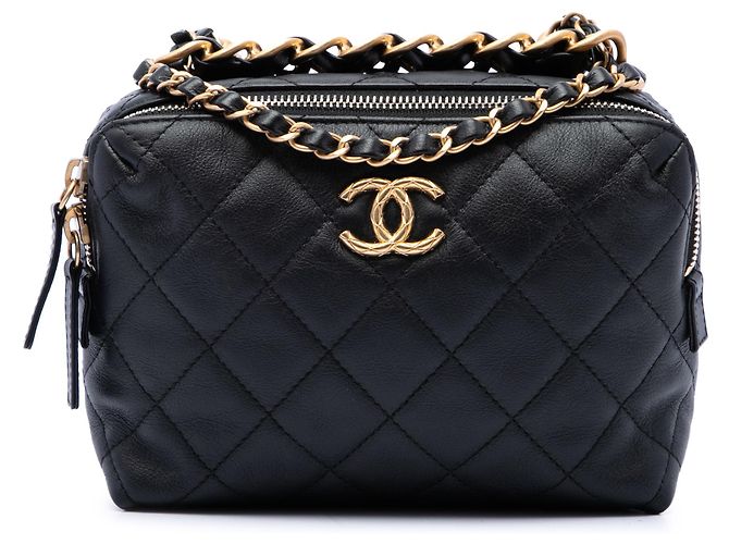 Bolsa Bowling Chanel Mini CC Matelassada em Pele de Cordeiro Preta Preto