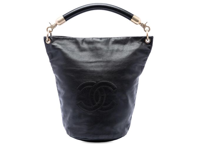 Borsa bucket Chanel CC in pelle d'agnello nera Nero