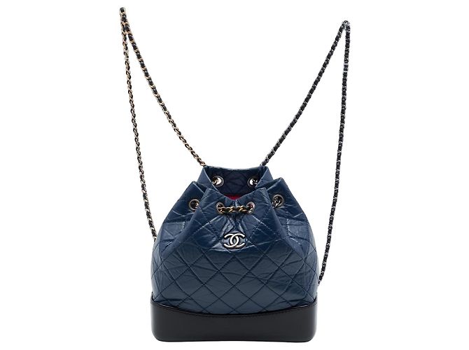 Chanel Blue Small Bicolor Gabrielle Rucksack aus gestepptem Kalbsleder Blau