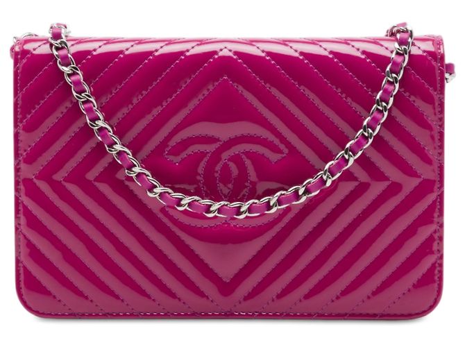 Chanel Cartera Wallet On Chain CC de charol rosa acolchado diamante