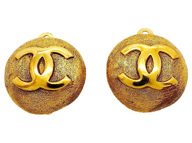 Timeless Orecchini a clip Chanel placcati oro D'oro
