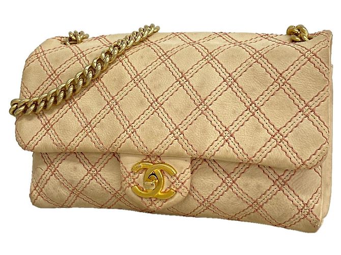 Bolsa de ombro Chanel em couro rosa