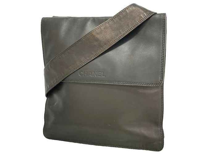 Timeless Borsa a tracolla Chanel in pelle nera Nero