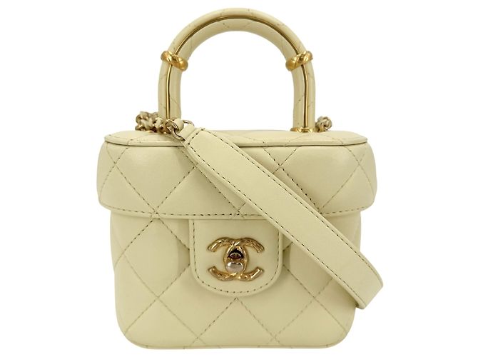 Sac à main Vanity Chanel Matelassé Jaune