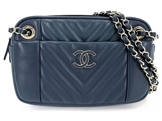 Borsa Chanel in pelle blu navy