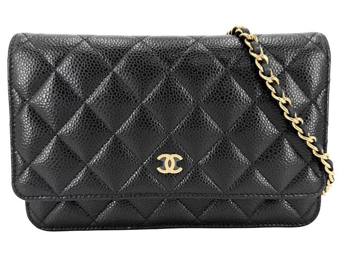 Carteira com Corrente Chanel Matelassé Preta Preto