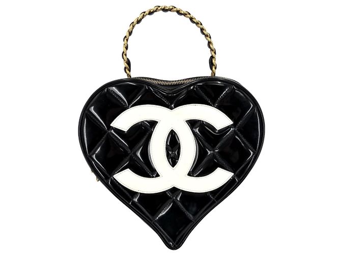 Sac Vanity Chanel Matelassé en forme de cœur Noir