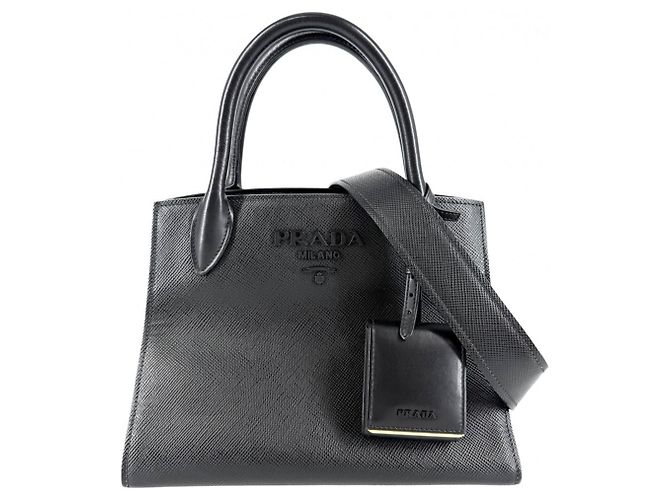 Borsa monocromatica Prada da donna con logo triangolare Nero
