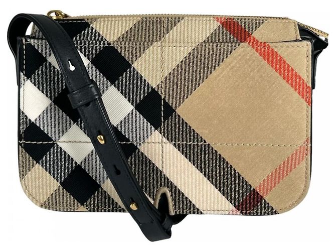 Bolsa de ombro Burberry em couro marrom