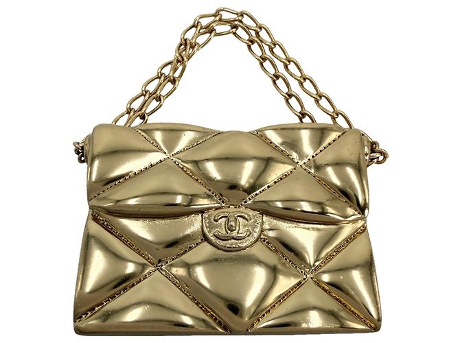 Chanel Gold Matelassé Brosche Golden