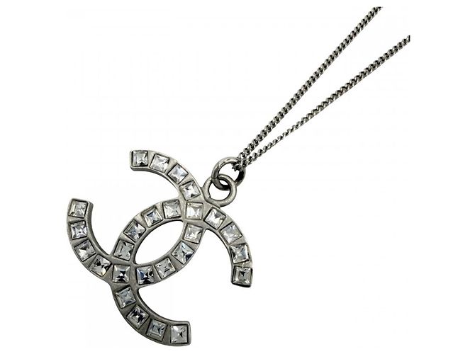 Collar Chanel de strass plateado Plata