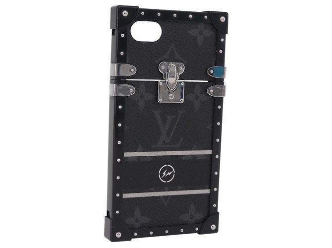 LOUIS VUITTON Monogram Eclipse Fragment iTrunk iPhone 7 Case M62613 Auth BA15042 Black