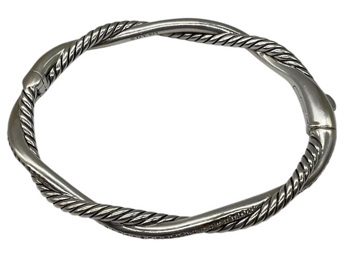 Pulseira Petite Infinity David Yurman em prata de lei com diamantes pavé, 4.4mm