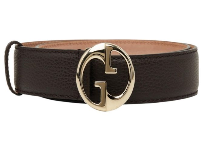 Cinto Gucci com fivela logo GG Marrom Dourado