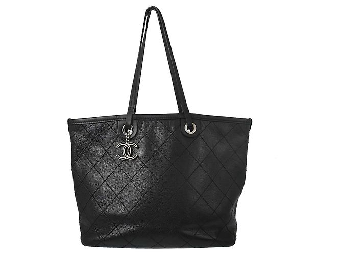 Chanel Fever Tote Quilted Caviar Medium Nero