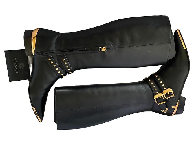 Versace hohe Stiefel aus schwarzem Leder