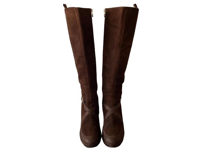 Botas altas Escada de camurça castanha com couro efeito croco Marrom