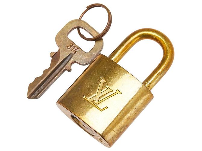 Conjunto de Cadeado e Chave Louis Vuitton Cadena Dourado Metálico
