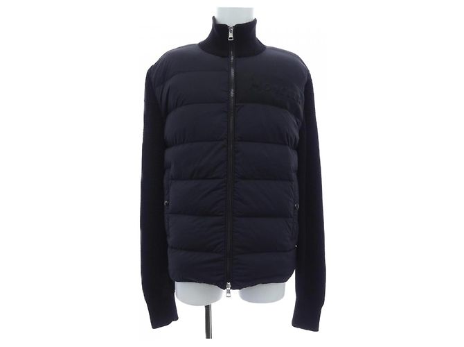 Moncler A9422 Down Jacket Black