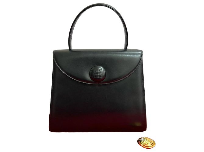 GIVENCHY 4G Logo Lederhandtasche Schwarz Golden