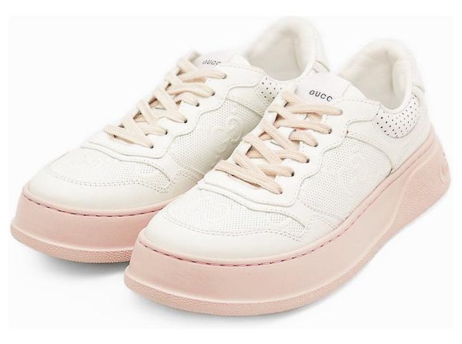 Gucci GG Interlocking Sneaker aus geprägtem Leder Weiß Beige Aus weiß