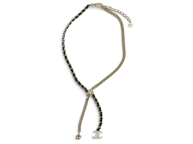 Colar de corrente Chanel Coco Mark em couro com estrela e trevo Preto Dourado