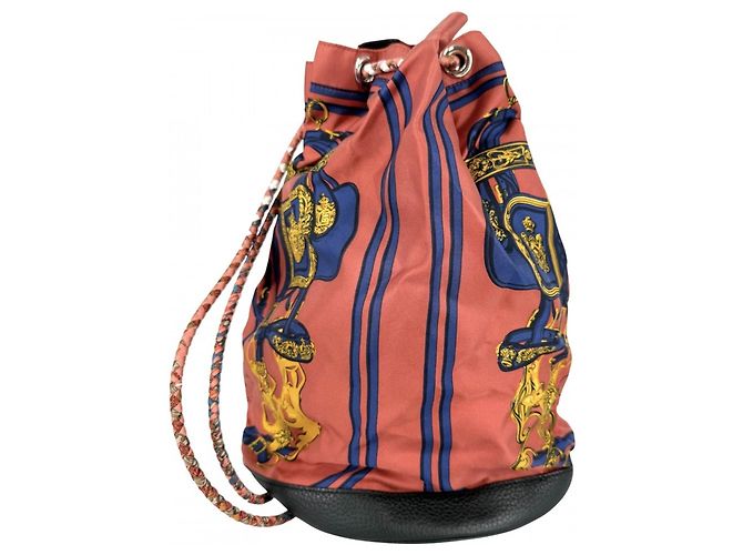 Hermès Bolsa de ombro Hermes Soie Cool 22 Marrom Dourado